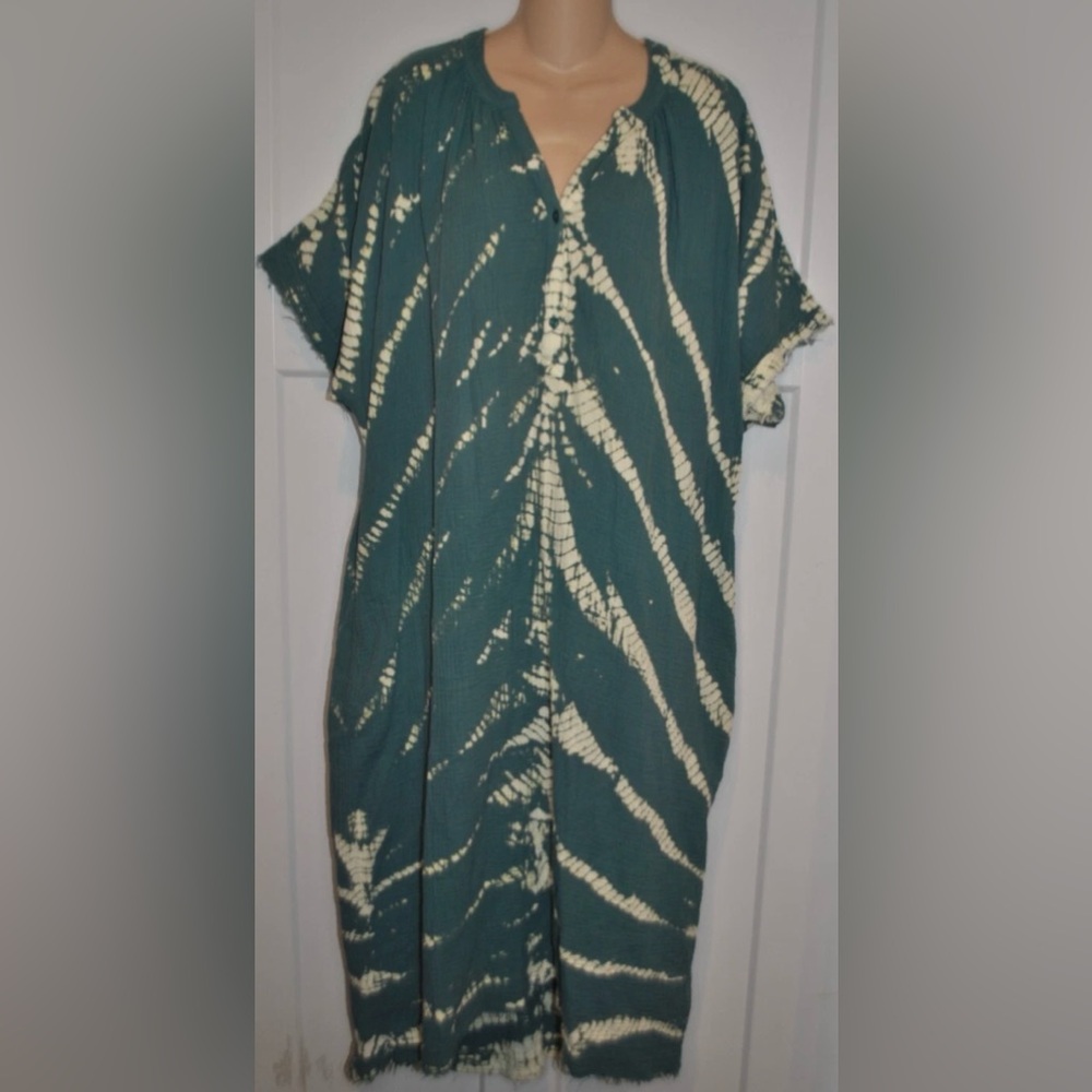 YFB Young Fabulous & Broke Baja Kaftan Tie Dye Tiger Ladder Maxi Dress size M/L